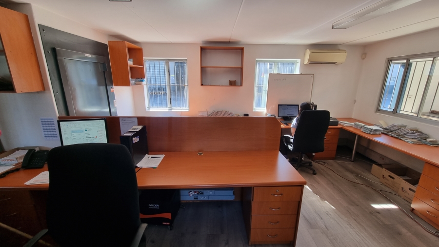 Commercial Property for Sale in Airport Industria Western Cape